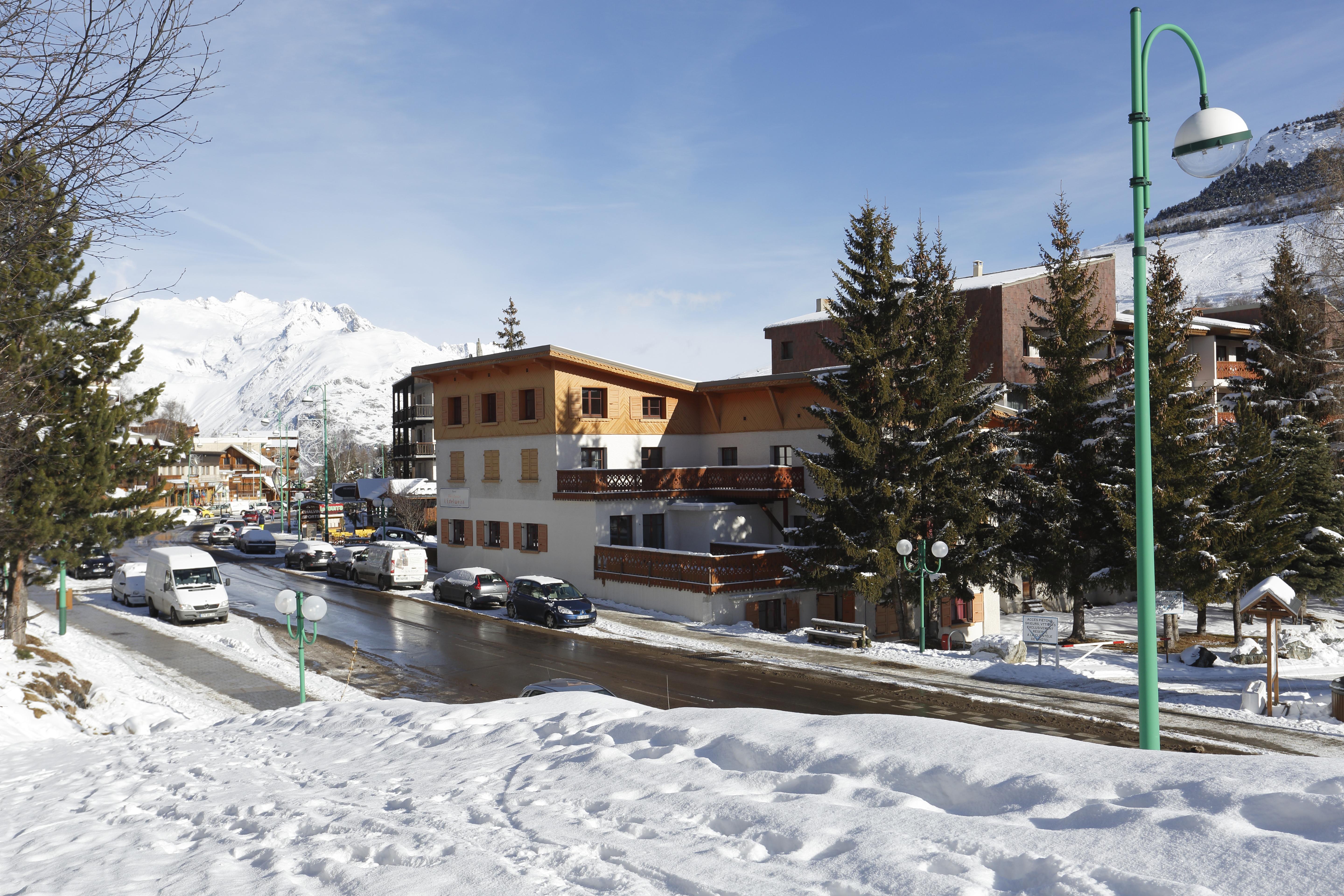 Vacanceole - Residence L'Edelweiss เลส์เดอซาลป์ ภายนอก รูปภาพ